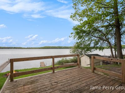 1760 S Colonel Point Dr, Crystal, MI, 48818
