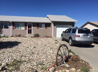 1120 Riverbend Dr, Douglas, WY 82633