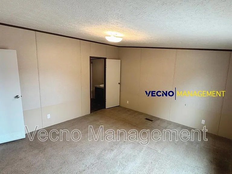 842 Corinne Dr #21 — Photo 6