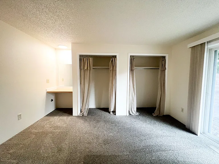 4195 Bristol Ct — Photo 17