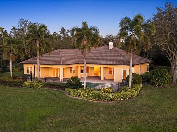 4th image of 527 TERRACINA WAY