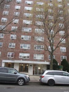 89-00 170th #8N, Jamaica, NY, 11432