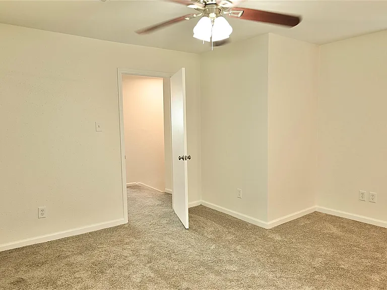 7918 Prestwood Dr #4 — Photo 29