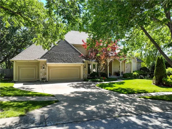 5523 NW 62nd Ct, Kansas City, MO 64151