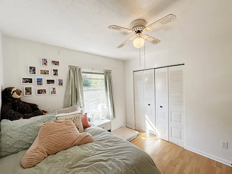 301 NW 13th Ave #5 — Photo 9