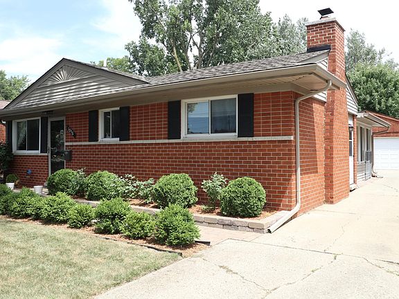 2nd image of 1056 Kenilworth Pl