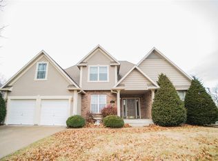 700 Shamrock Ln, Warrensburg, MO 64093