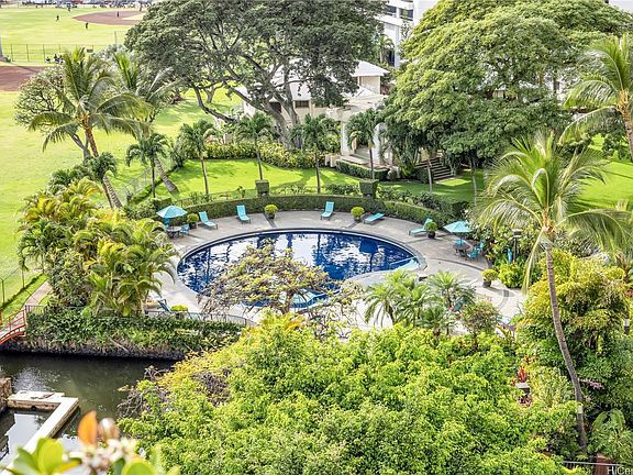 5th image of 2333 Kapiolani Blvd APT 405