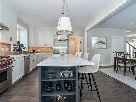 5th image of 52 Wolcott Woods Ln #52