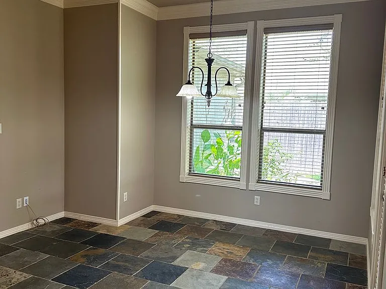 4413 Hearst Ct — Photo 7