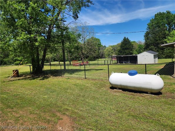 104230 S 4610th Rd, Sallisaw, OK 74955