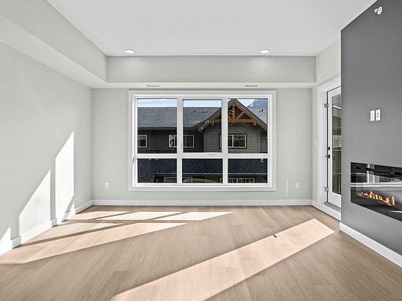 4th image of 200 2nd Ave #2312