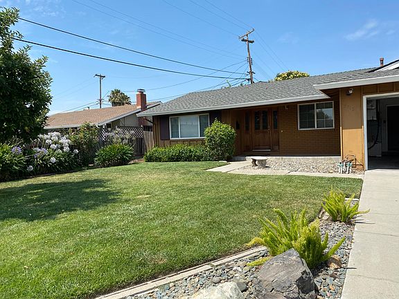 2nd image of 5715 Crow Ln