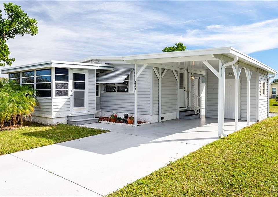 1st image of 1023 Barefoot Cir