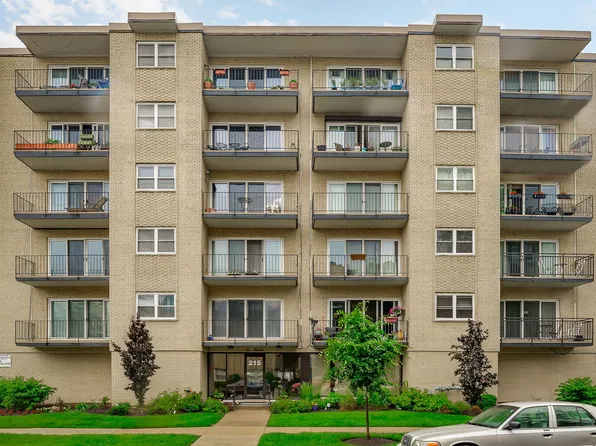 215 Marengo Ave APT 2G, Forest Park, IL 60130