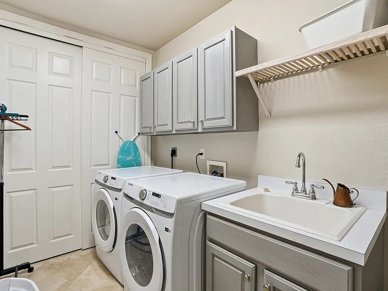 4964 Westchester Ct #1 — Photo 22