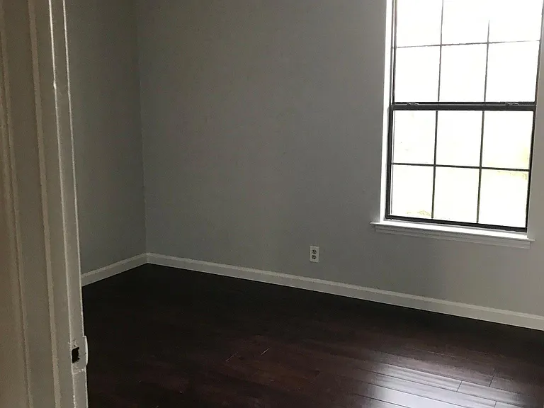 309 Cedarview Dr — Photo 10
