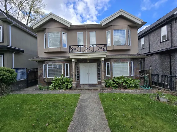 3462 Worthington Dr, Vancouver, BC V5M 3X9