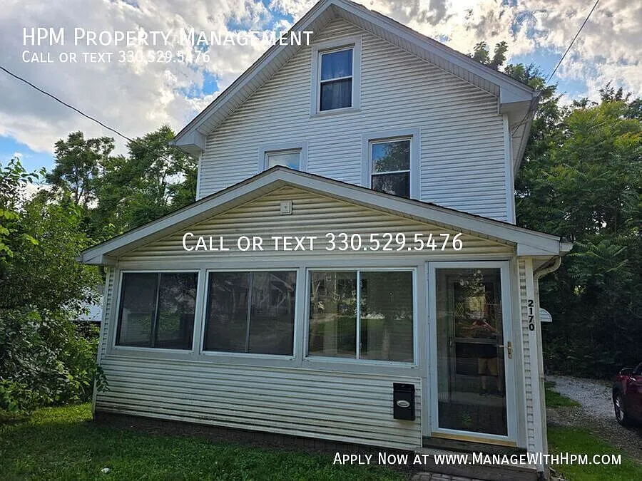 3 bed, 1.0 bath, 960 sqft, $1,095 — Photo 1