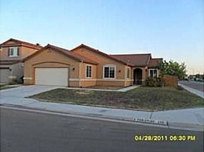 1st image of 5512 E Christine Ave