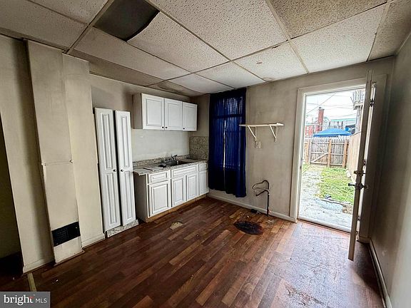 5th image of 1222 Bayard St