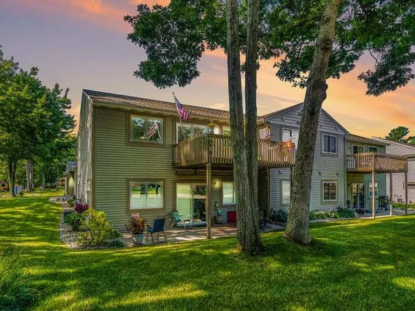 1202 Alison Ct, Muskegon, MI 49441