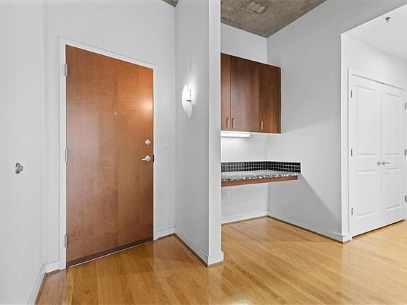 5th image of 250 Pharr Rd APT 1306