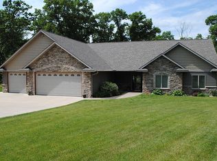 2549 Hallquist Ave, Red Wing, MN 55066