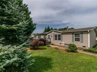 284 Divide Loop, Flat Rock, NC 28731