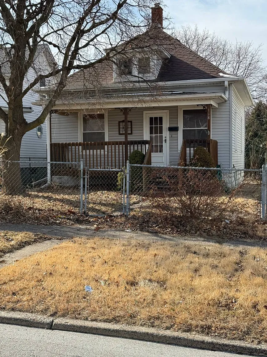 118 5th St photo 1