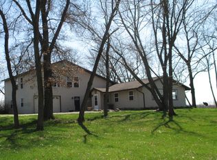 17721 N Route V, Sturgeon, MO 65284