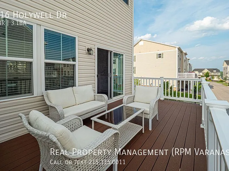 516 Holywell Dr — Photo 20