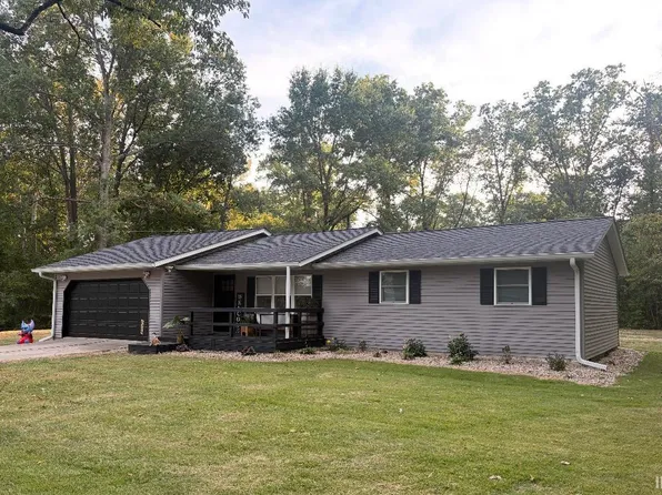 14572 S Shakamak Estates Dr, Jasonville, IN 47438