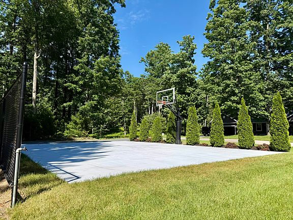 5th image of 1655 Glenwood Rd