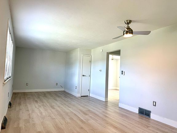 4th image of 8556-8558 Kirsch Rd