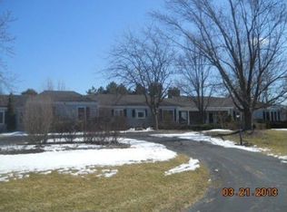 974 Kirkwood Dr, Inverness, IL 60067