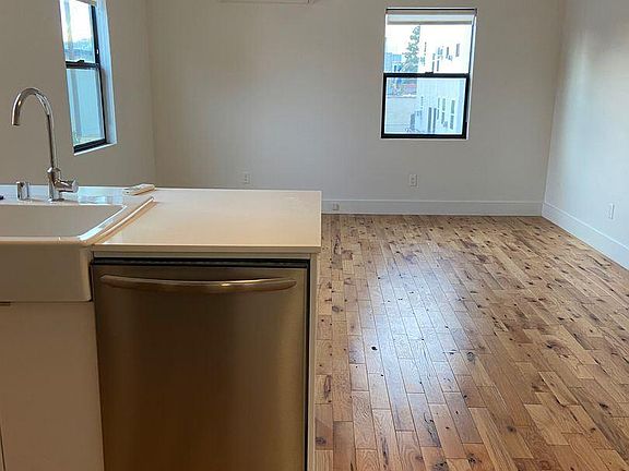 5th image of 4424 Burns Ave APT 3
