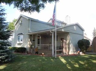 412 S Chicago St, Lincoln, IL 62656