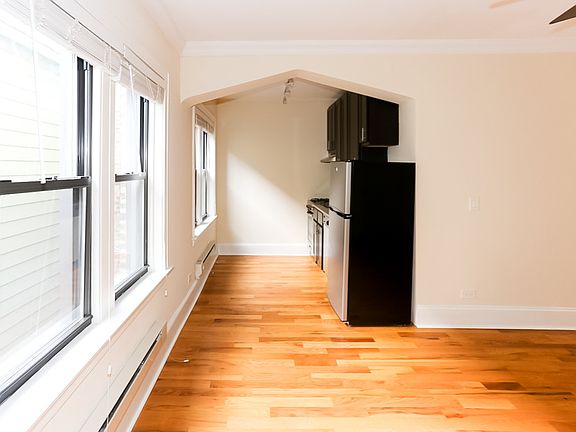5th image of 4737 N Hermitage Ave #D502