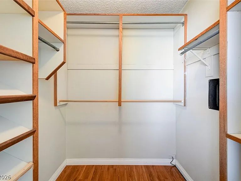 6437 Peachwood Rd — Photo 22