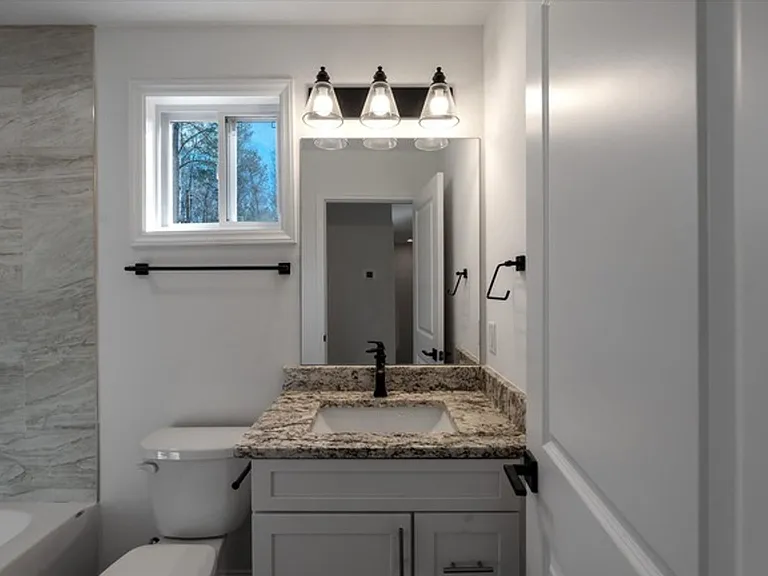 131 Owenby Ln — Photo 40