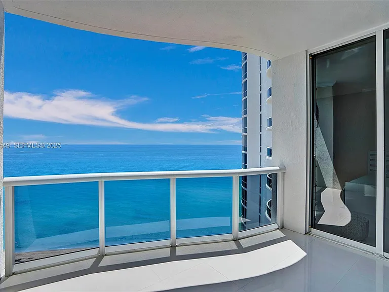 16001 Collins Ave #1604 — Photo 38