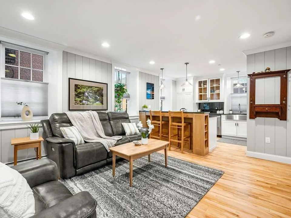 147 State St #3