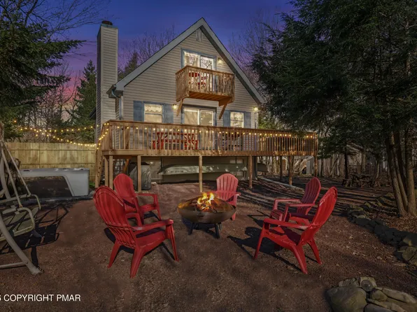 1138 Horizon Dr, Long Pond, PA 18334