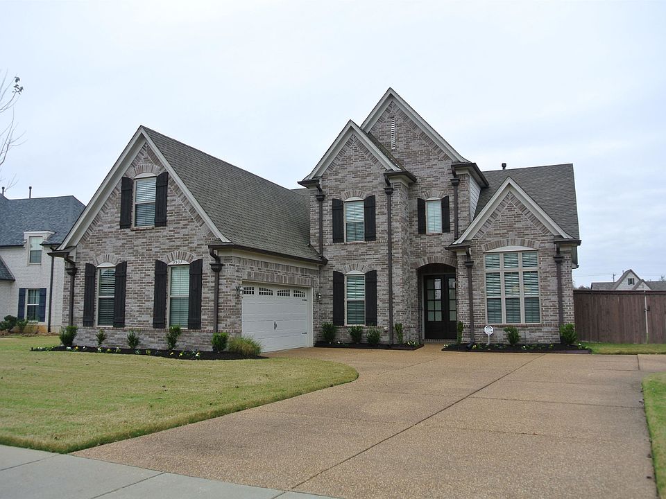 1st image of 3507 Banyan Ln
