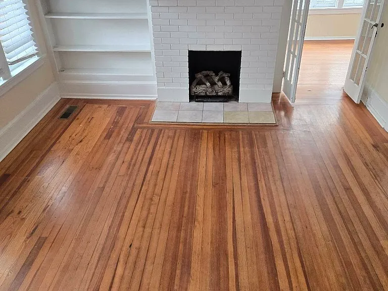 308 S 5th St — Photo 8