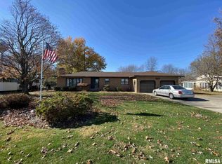 18929 State Route 4, Virden, IL 62690