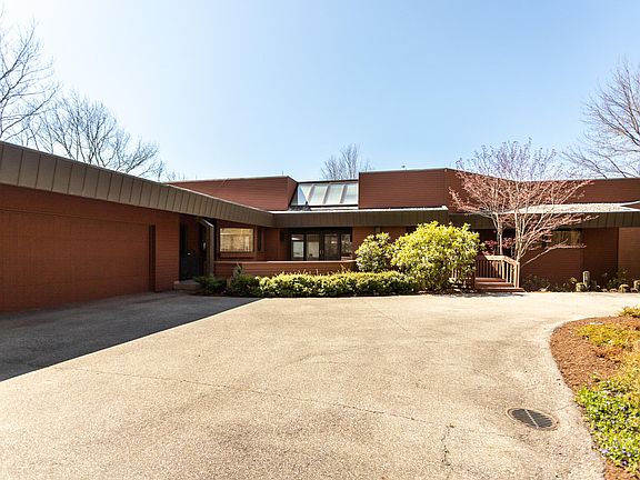 3rd image of 8787 Olive Shore Ave