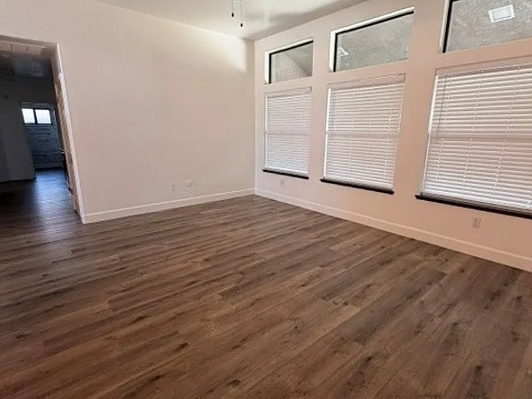 5106 Glacier Canyon Ct — Photo 17
