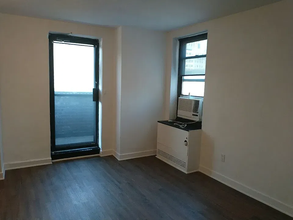 108 E 38th St #1902